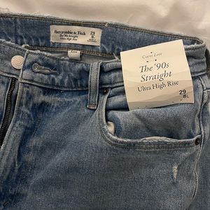 Abercrombie and Fitch 90s straight Jean NWT